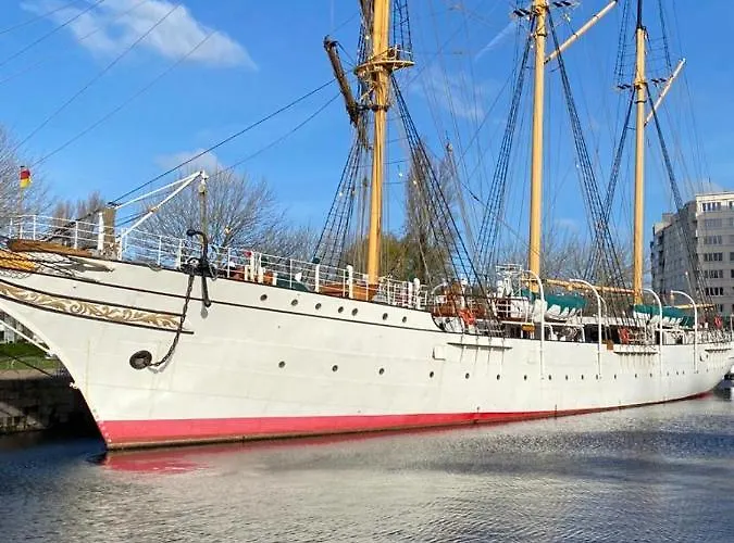 Nonne Blanche فندق مبيت وإفطار 4*