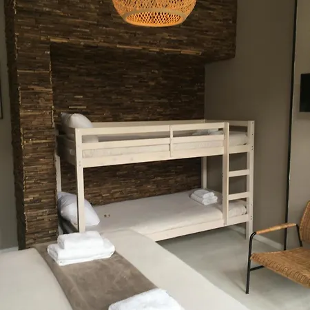 Nonne Blanche Oda ve Kahvaltı Oostende