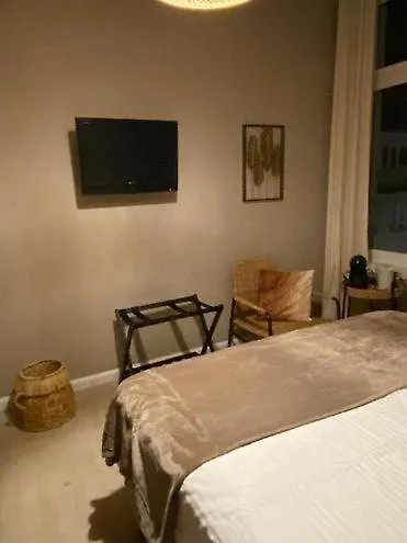 Nonne Blanche Готель типу 